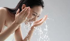 怎么抗衰老？修复问题肌肤，德国Skinova修复美容仪